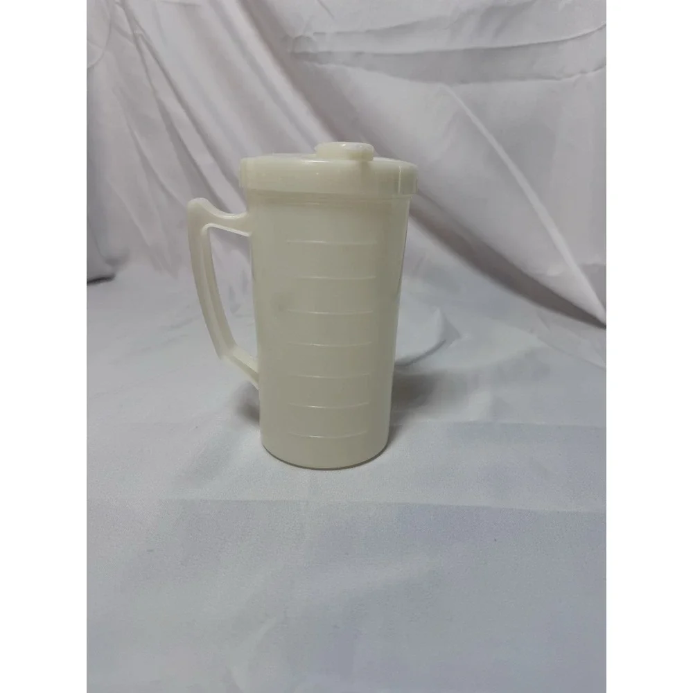 Republic Freezette Vintage Measuring Cup Pitcher Twist Top Lid 2 Cup Spout #183